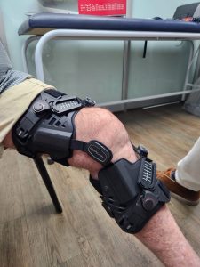 Orthotics knee brace